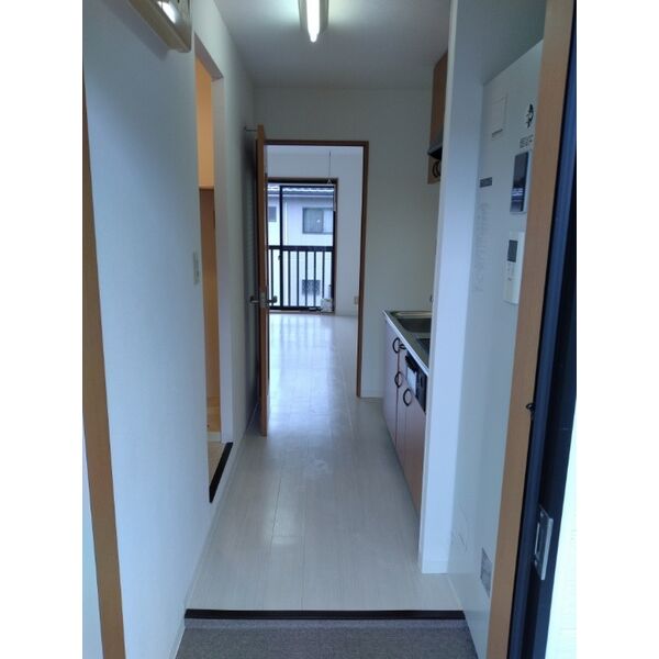 玄関　別間取り　イメージ写真