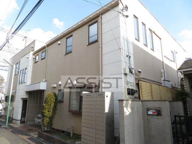 建物外観　お電話でお問い合わせを頂くとスムーズです♪