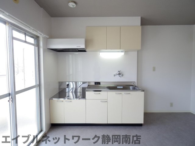 キッチン　キッチンです