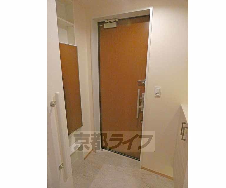 玄関　玄関です。