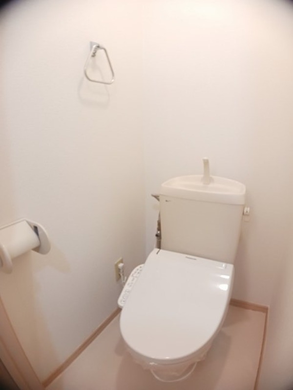 トイレ　図面と現状に相違がある場合には現状を優先