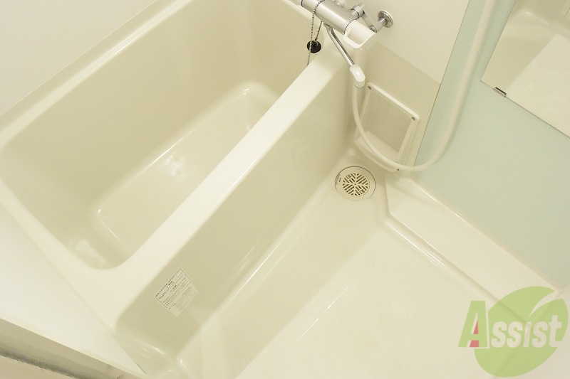 バス・シャワールーム　１日の疲れを癒せます