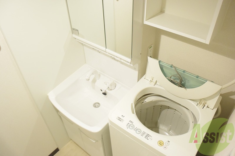 その他部屋・スペース　独立洗面台あります。