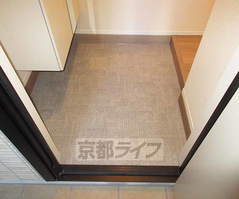 玄関　広々とした玄関です・