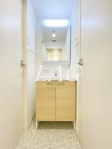 洗面設備　独立洗面台です。