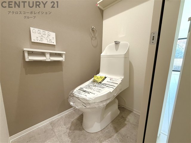 トイレ　バストイレ別です♪