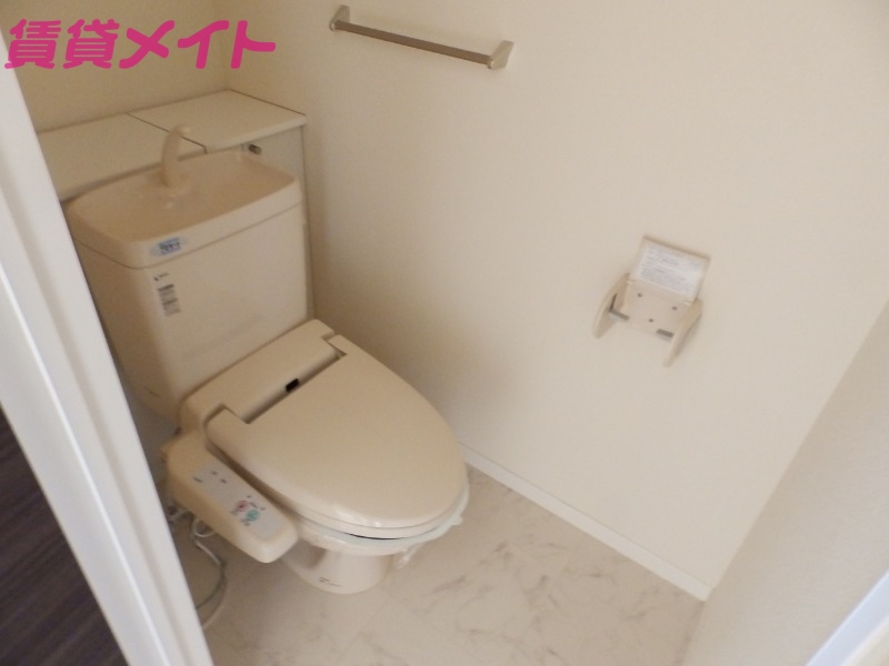 トイレ　別部屋参考写真です