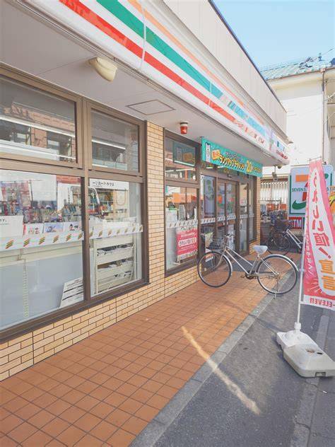 コンビニ　セブンイレブン千住寿町店（コンビニ）まで200m