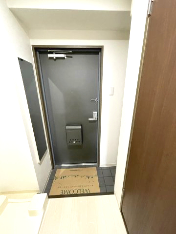 玄関　参考)同マンション同間取り他部屋の写真