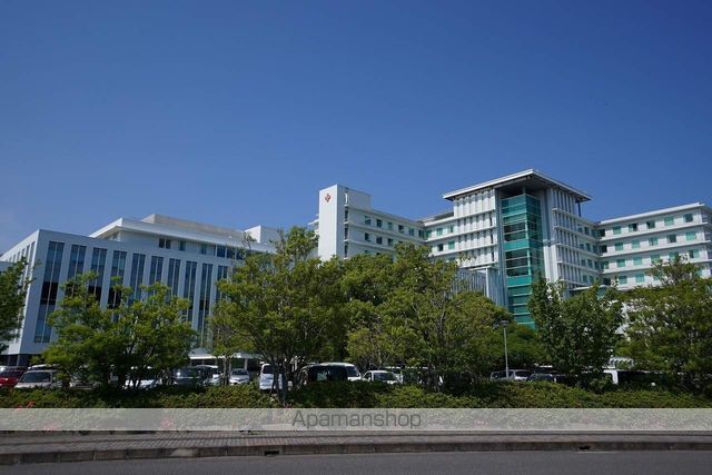 病院　徳島赤十字病院（病院）まで593m