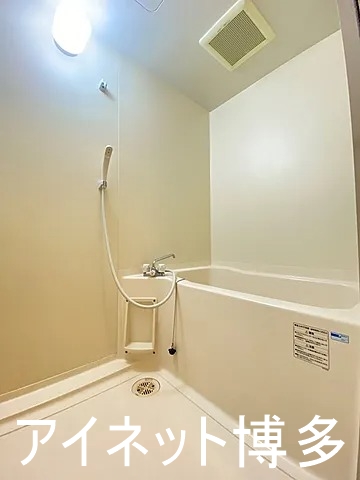 バス・シャワールーム　一日の疲れを癒してください