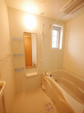 バス・シャワールーム　☆ゆっくりくつろげるお風呂☆