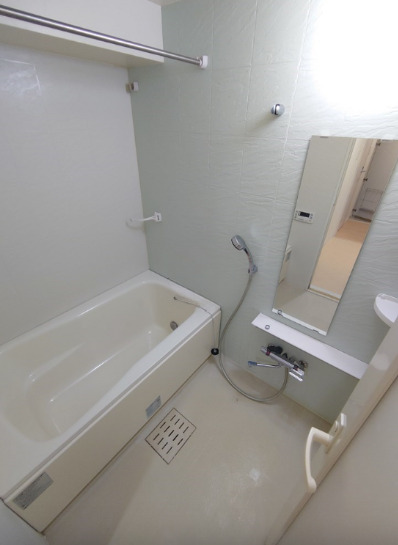 バス・シャワールーム　ゆったり過ごせるお風呂です