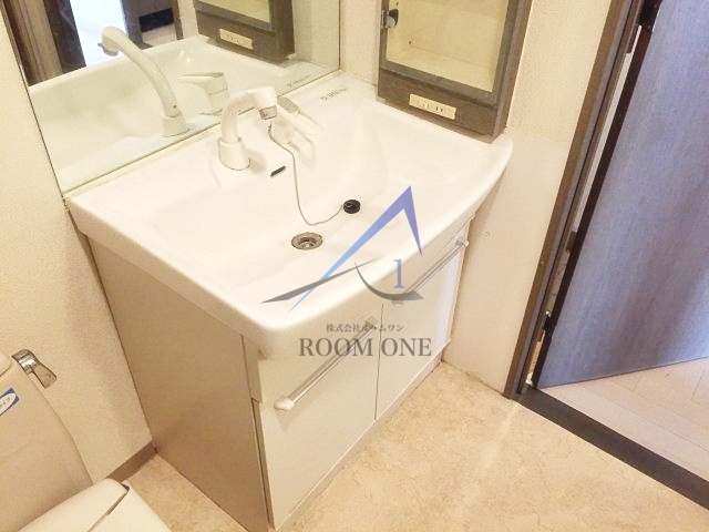 洗面設備　洗面台です。
