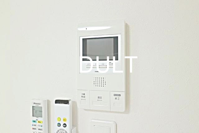 セキュリティ　モニター付きインターホンです。