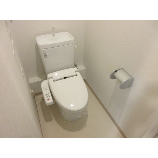 トイレ　ウォシュレット付き