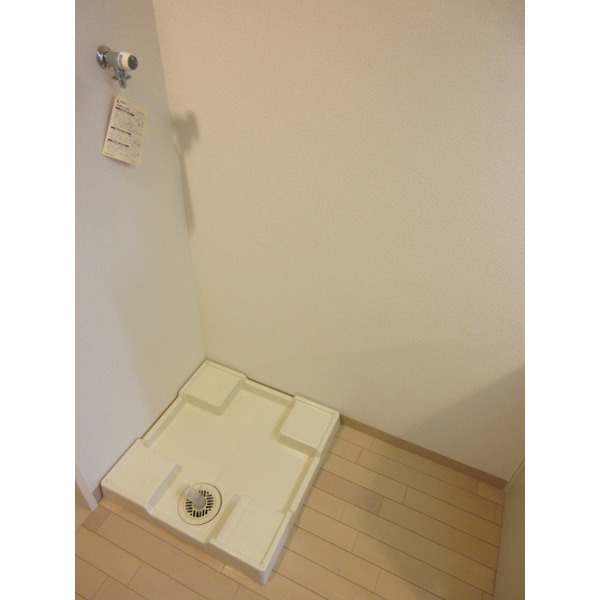 その他　室内洗濯機置場です。