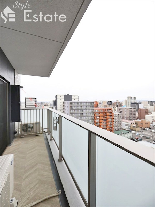 バルコニー　バルコニー