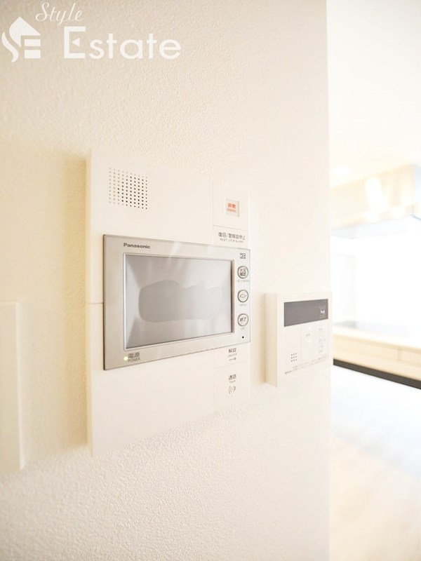 セキュリティ　モニター付きインターホン