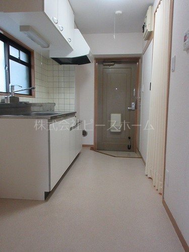 居室・リビング　※別号室参考写真