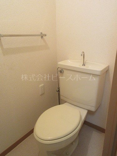 トイレ　※別号室参考写真