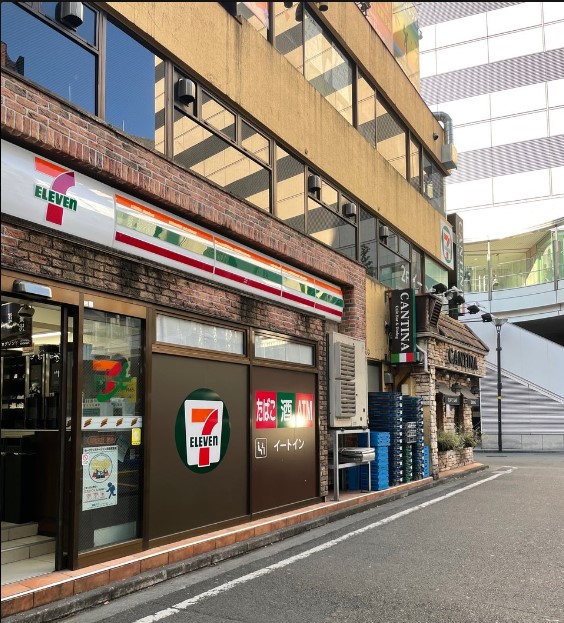コンビニ　セブンイレブン 立川ピタゴラス通り店（コンビニ）まで711m