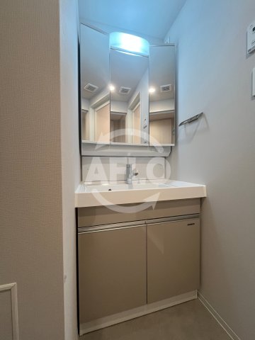 洗面設備　リヴェント難波ウエスト　独立洗面台