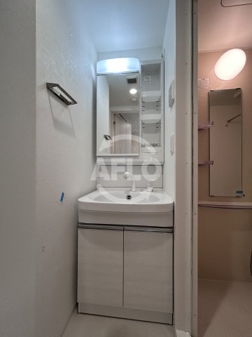 洗面設備　プライマル新大阪　洗面台