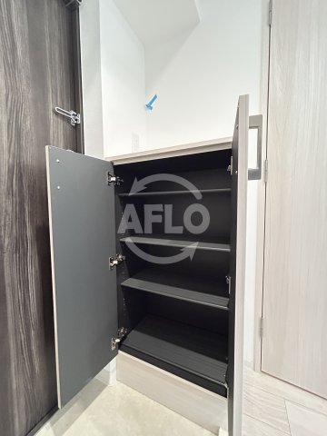 収納　プライマル新大阪　シューズボックス