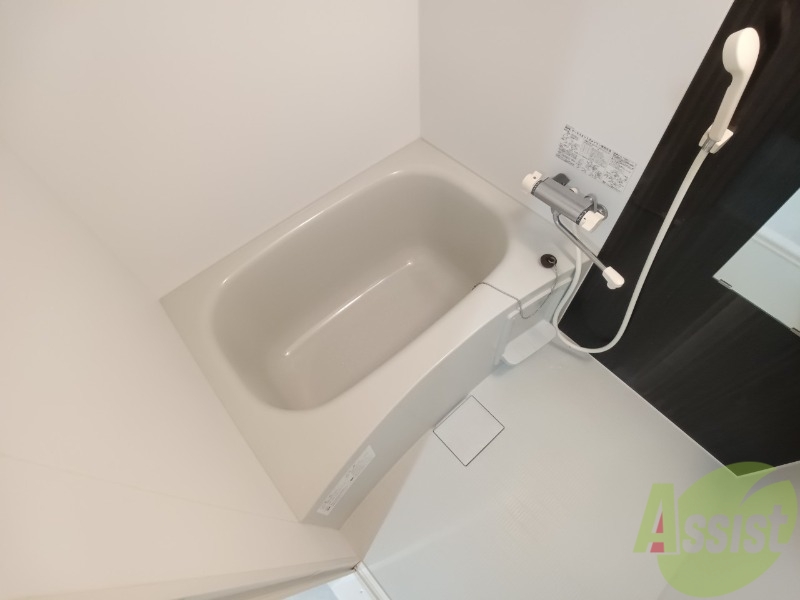 バス・シャワールーム　お風呂です。ゆっくりお風呂につかるのも体に良いですね～