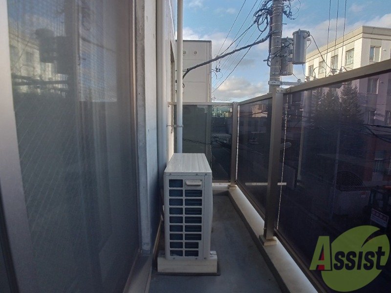 バルコニー　バルコニーです。洗濯物を干したり一息ついたりできますね！