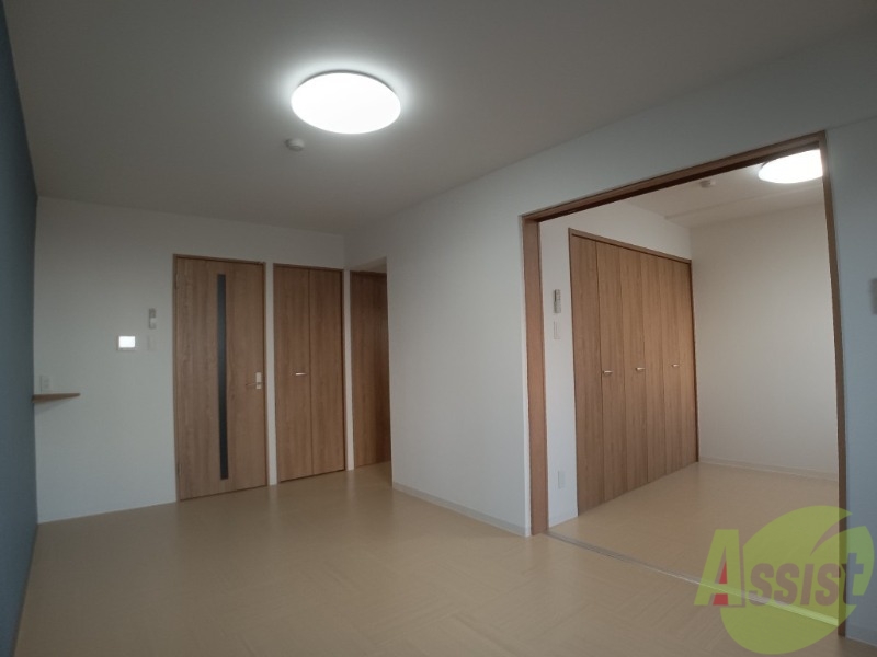 居室・リビング　広くてキレイなお部屋が広がっていて、充実した生活が送れそう。