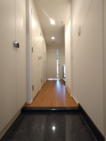 玄関　玄関から