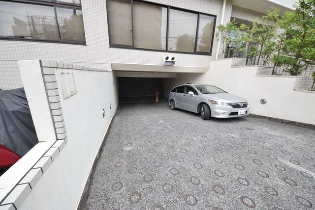 駐車場　☆敷地内駐車場☆
