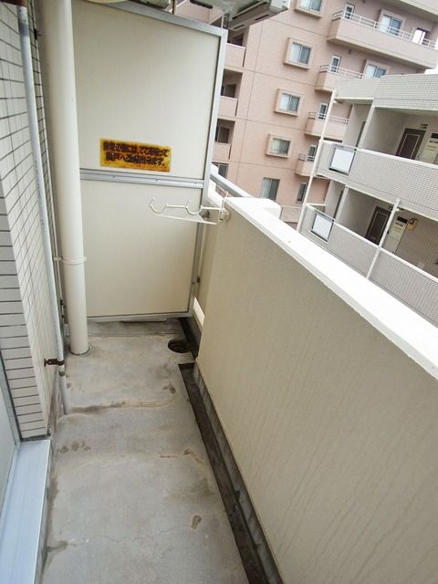 バルコニー　タウンハウジングまで