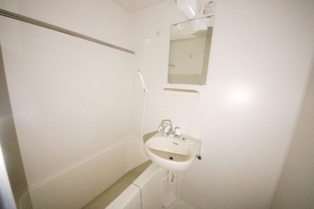 バス・シャワールーム　★見学希望等はタウンハウジング中央林間店までお気軽に♪★