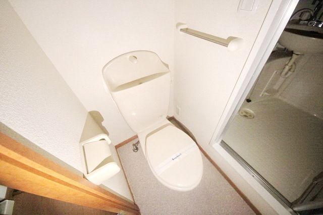 トイレ　★見学希望等はタウンハウジング中央林間店までお気軽に♪★