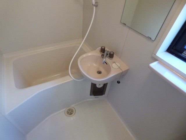 バス・シャワールーム　バス