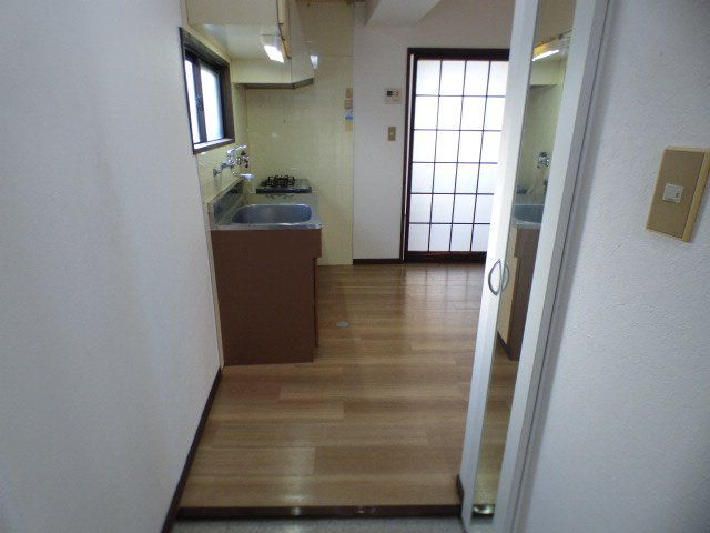 玄関　バルコニー