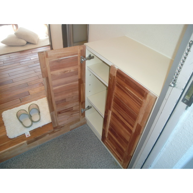 収納　シューズボックス