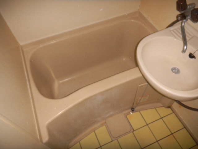 バス・シャワールーム　お風呂です