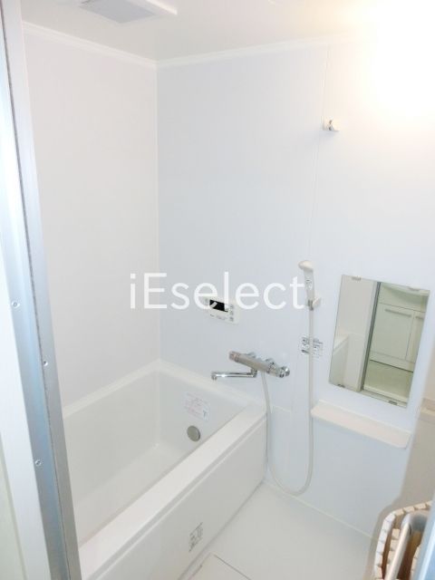 バス・シャワールーム　とても綺麗なバスルーム。