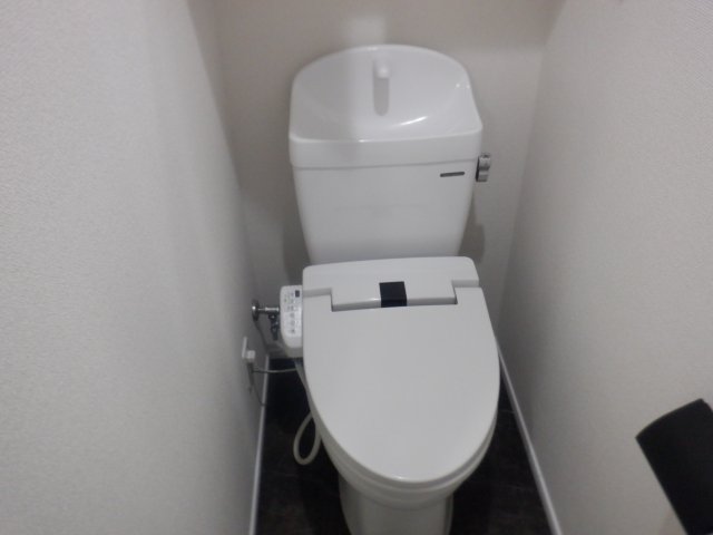 トイレ　落ち着いたトイレです