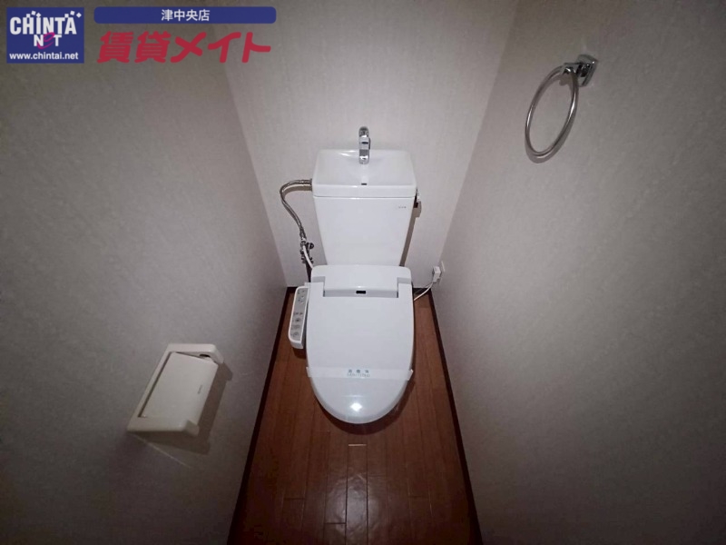 トイレ　同物件別部屋の写真