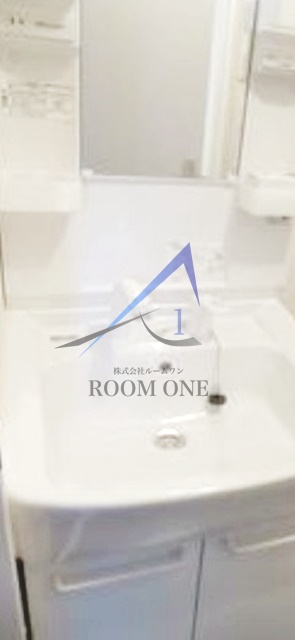 洗面設備　独立洗面台です。