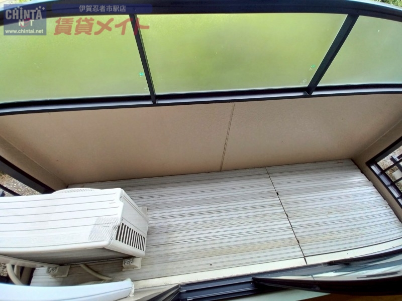 バルコニー　同物件別室写真