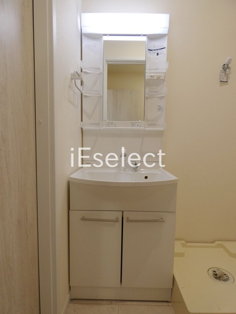 洗面設備　毎朝の身支度に便利なシャンプードレッサー