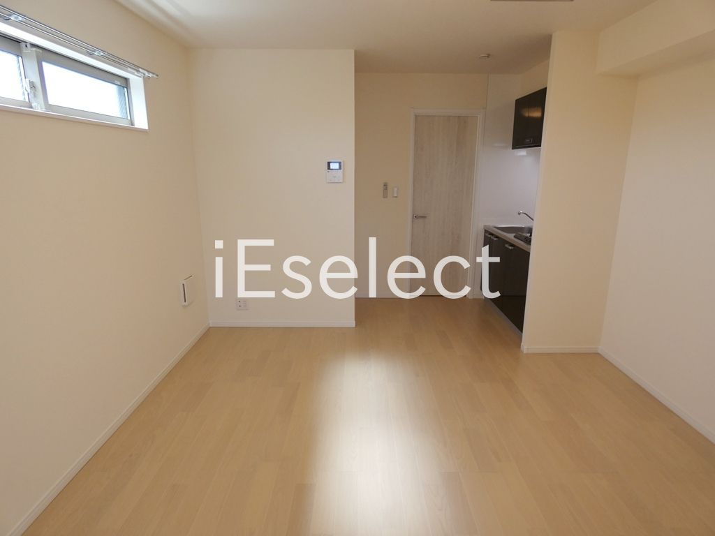 その他　採光面が多く明るいお部屋です