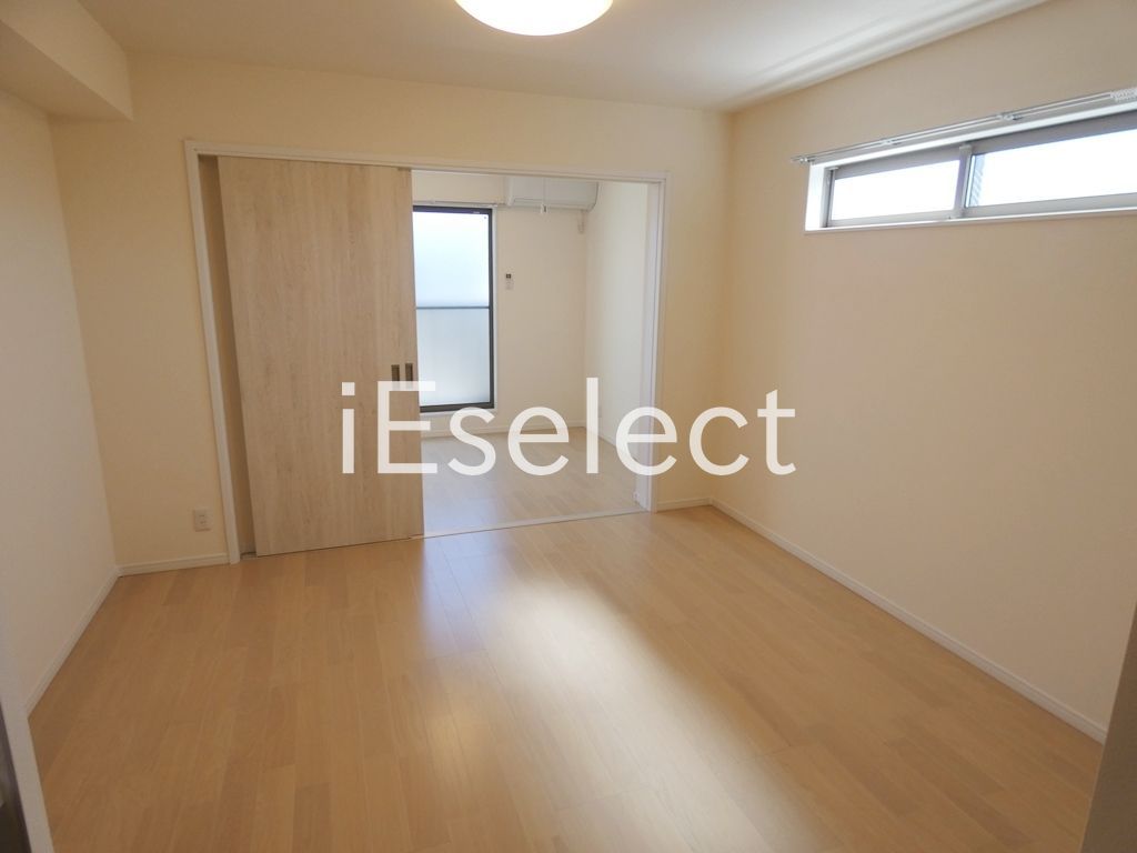 居室・リビング　広々8.6帖のリビングスペースです