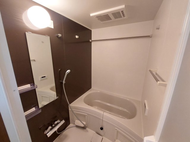 バス・シャワールーム　※同施工会社写真